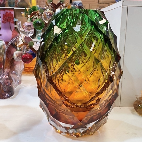 琉璃花瓶高28厘米口径6