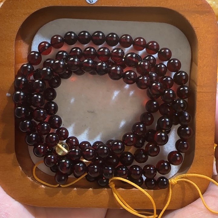 未镶嵌琥珀裸石血珀108卡6+mm