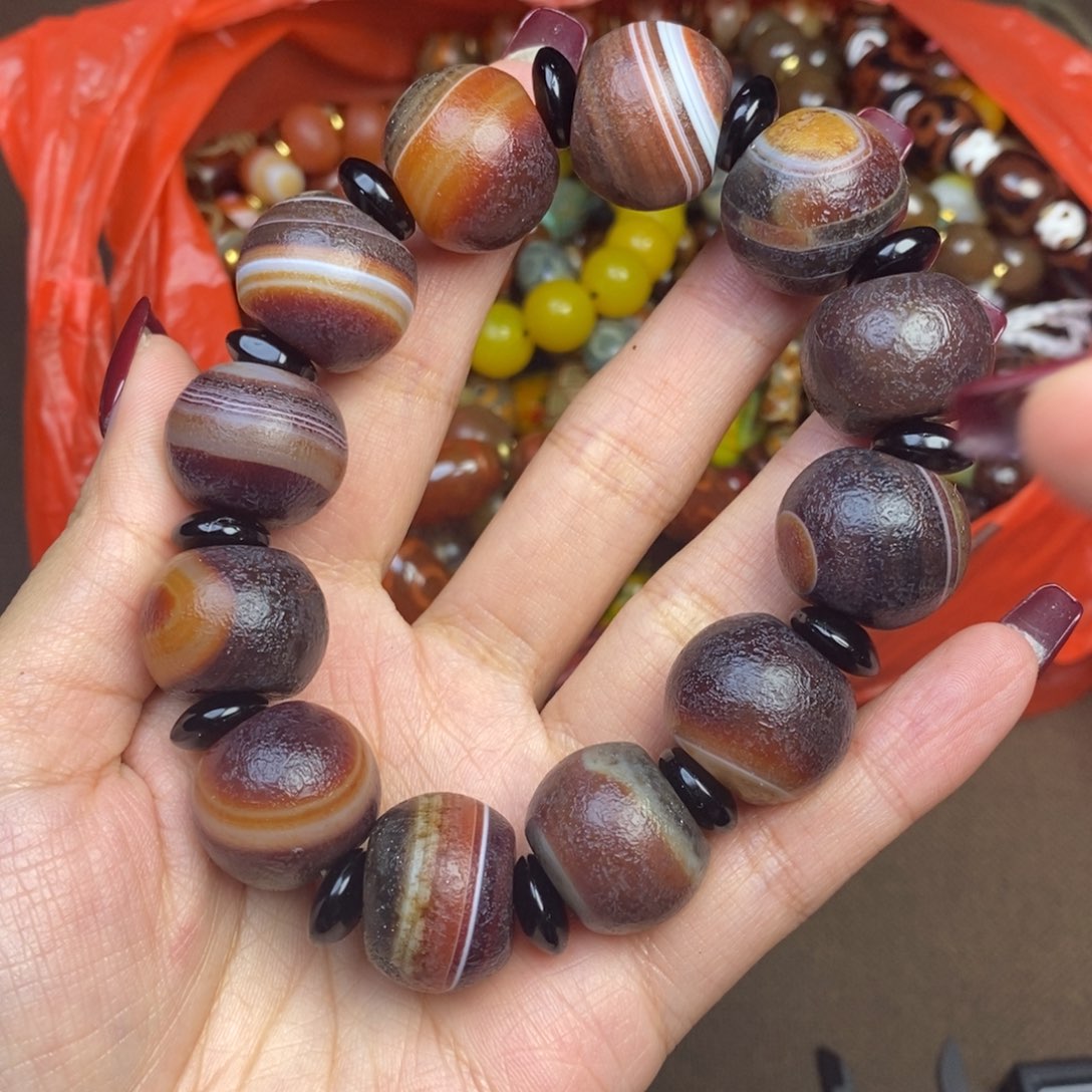 玛瑙/玉髓颈饰未镶嵌