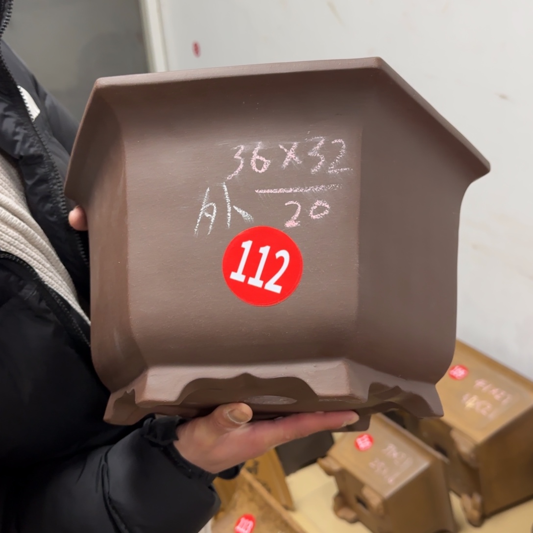 紫砂花盆呜呜呜呜