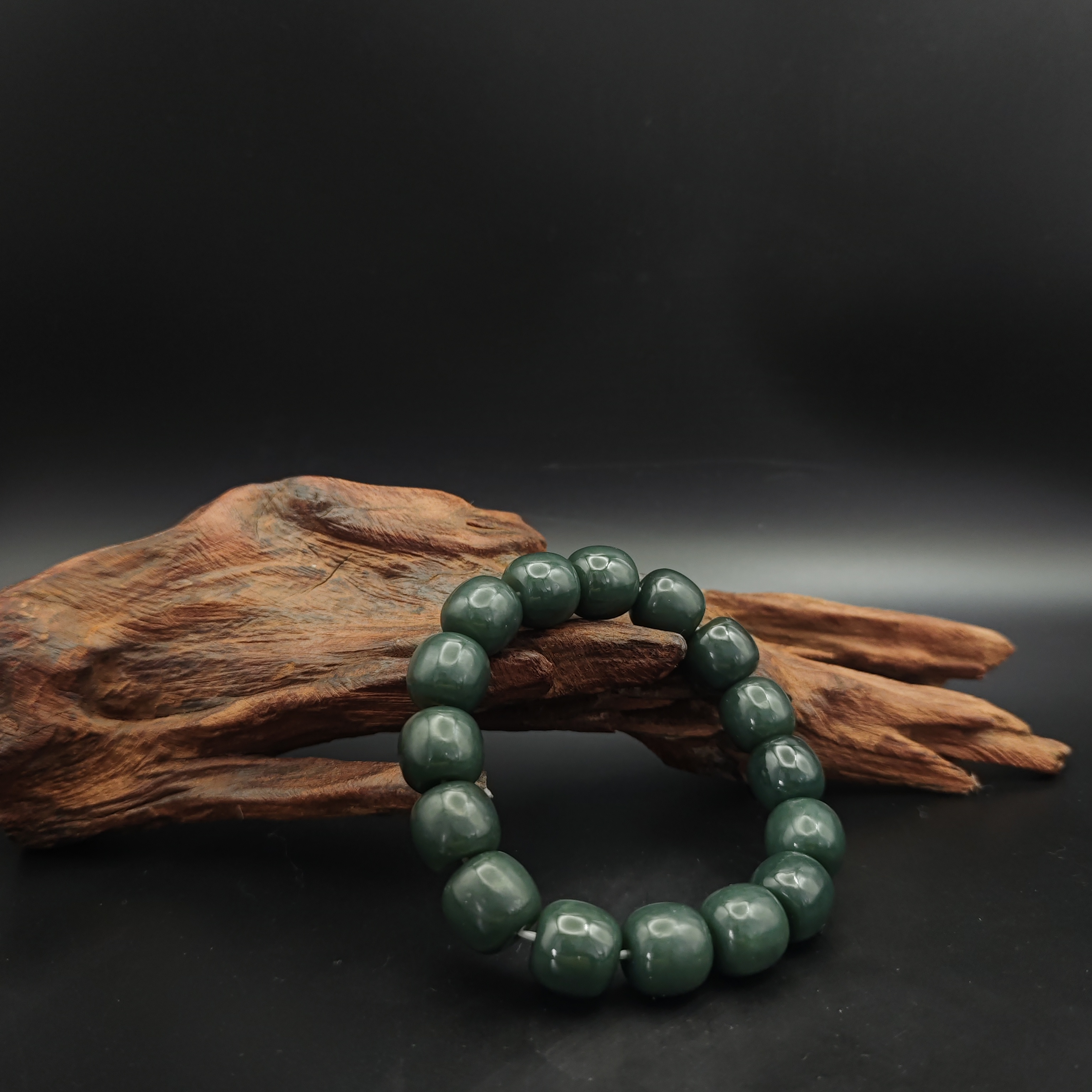 和田玉且末桶珠手串（3131）