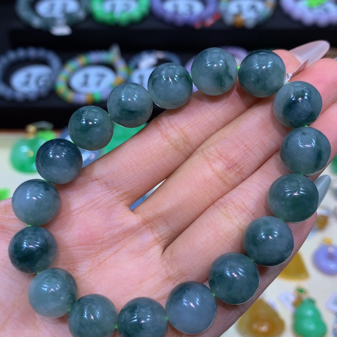 翡翠未镶嵌颈饰翡翠12