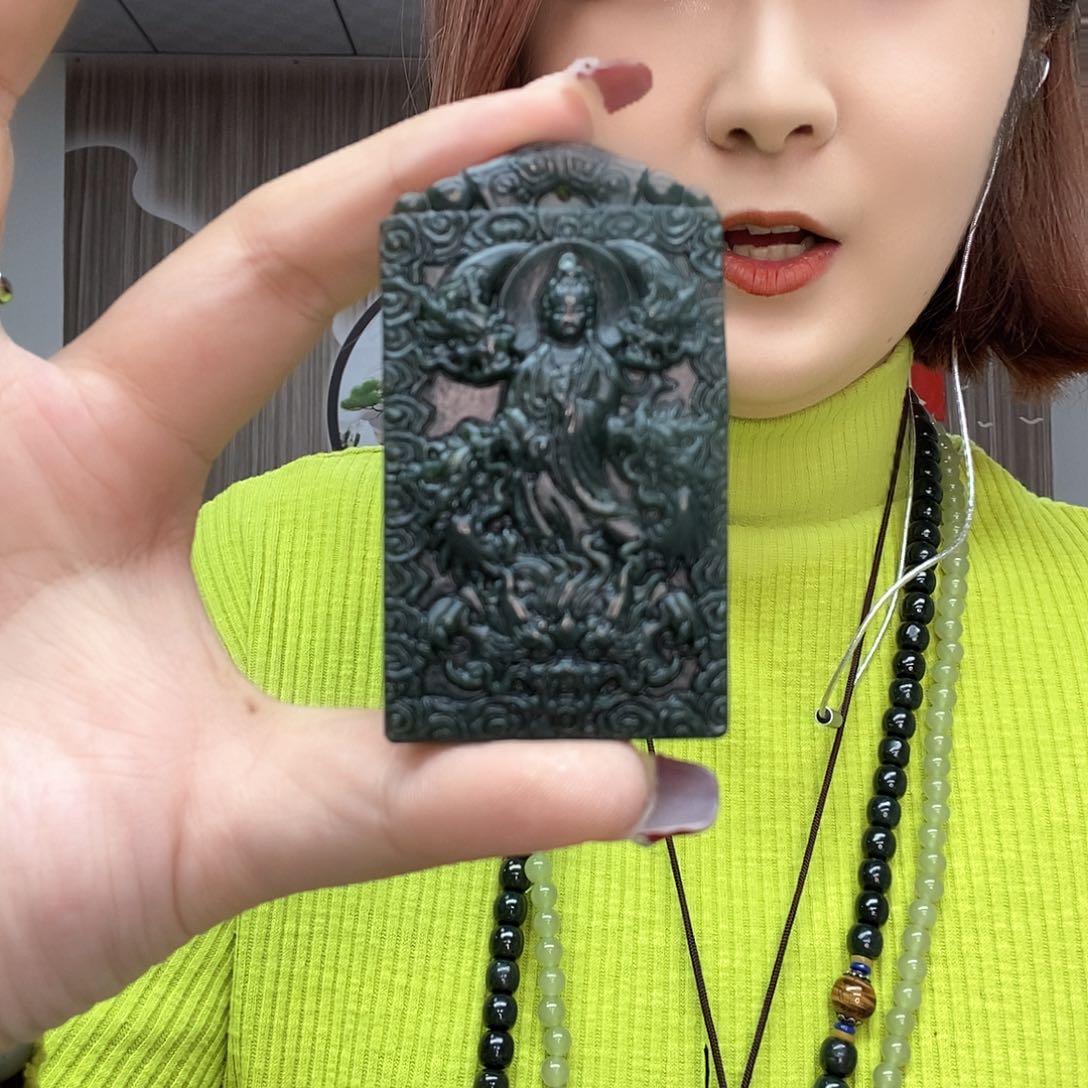 和田玉颈饰未镶嵌高**水