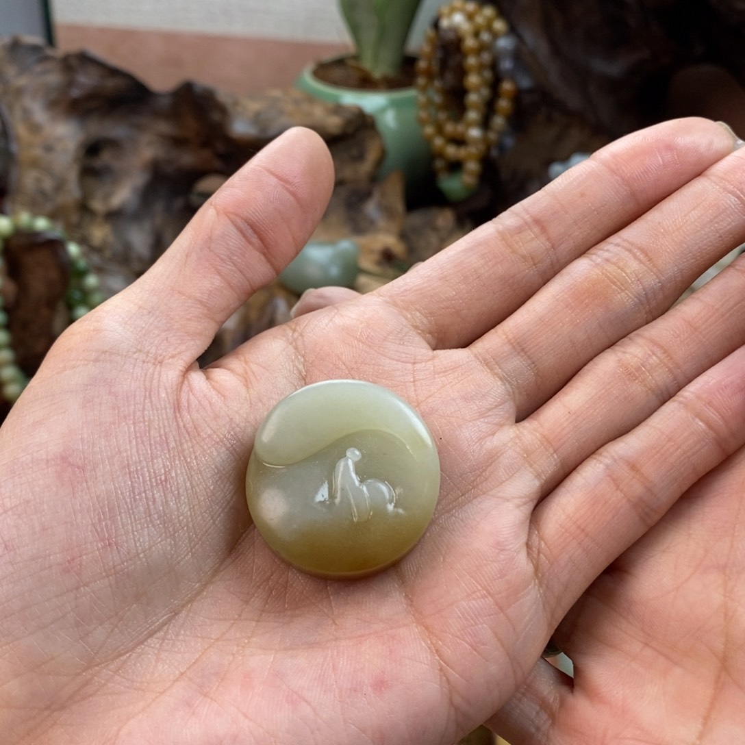 ●***●和田玉（糖玉）未镶嵌颈饰