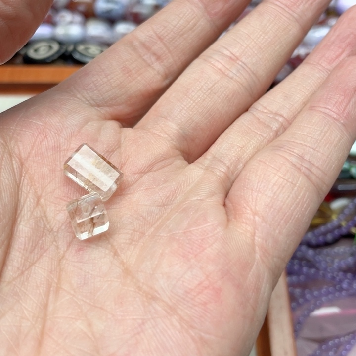 玛瑙/玉髓合金珠宝半成品一个7-8mm金发晶