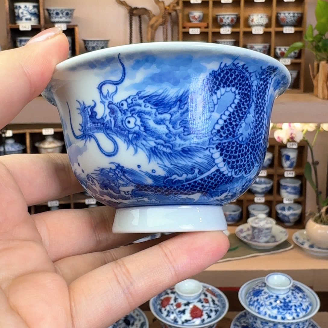 鸿***?德物小雅龙压手