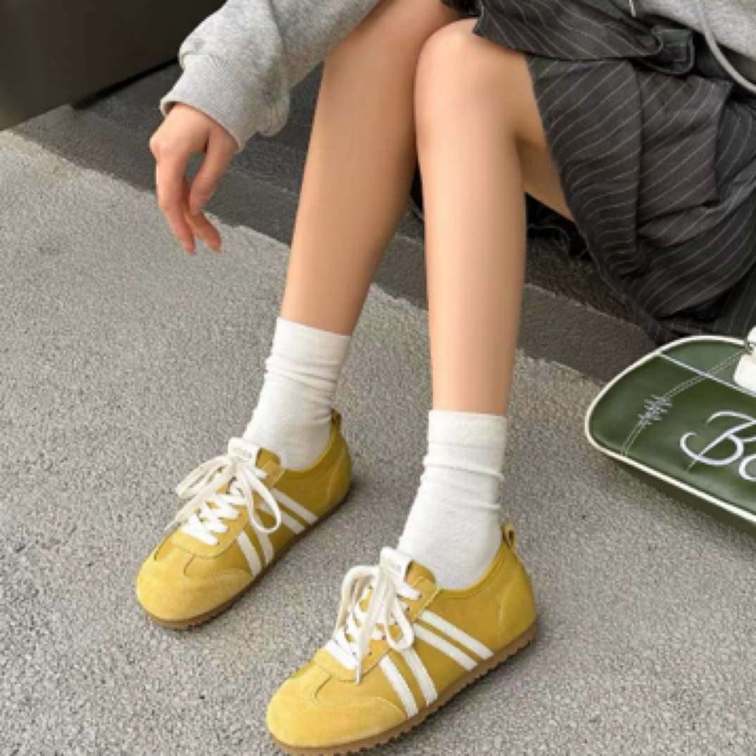 日常透气运动休闲鞋春季休闲板鞋板鞋复古时尚平底运动女鞋