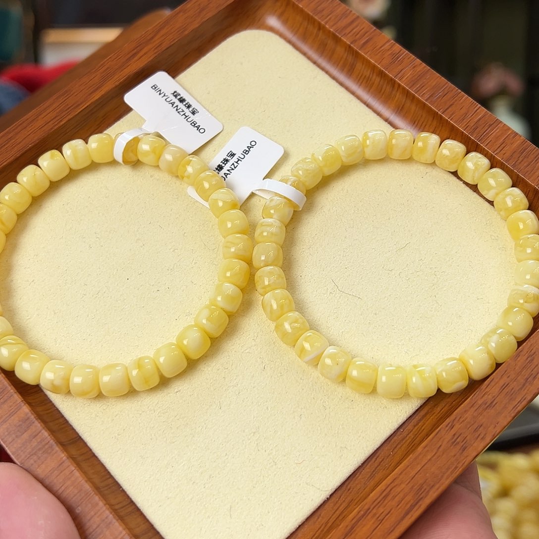 琥珀珠宝奇石未镶嵌多样性发其一