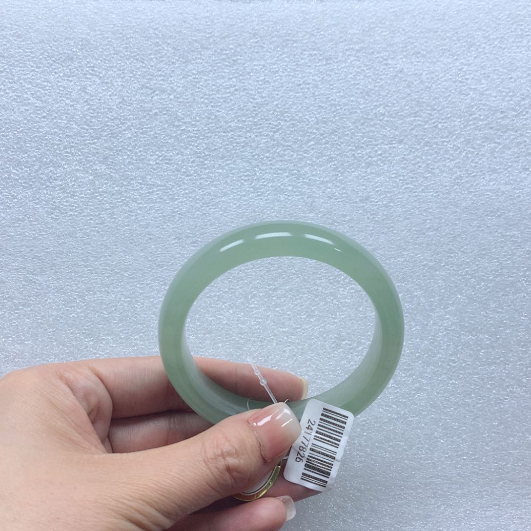 石英质玉手镯未镶嵌小武5657+多人