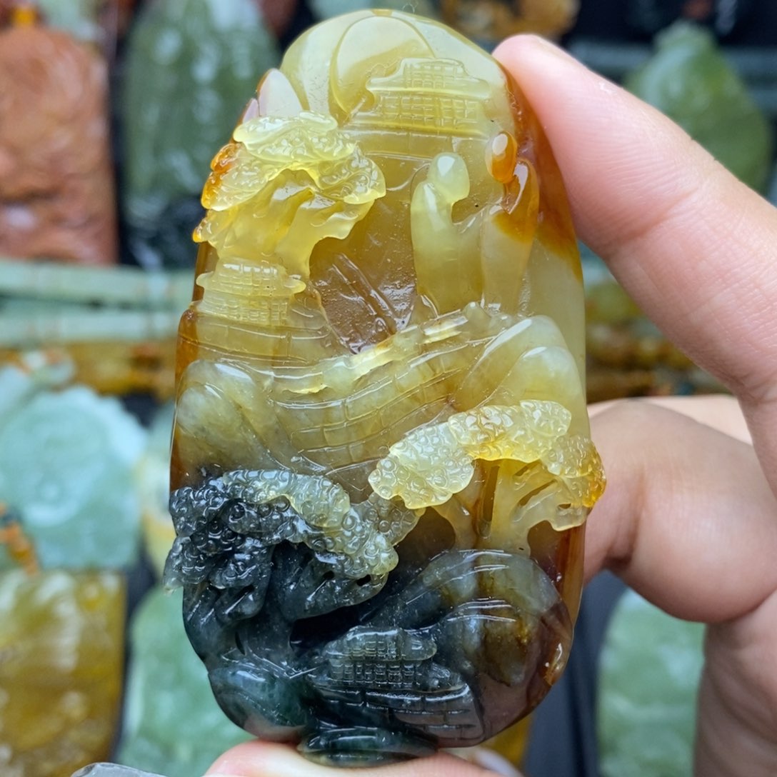 蛇纹石玉未镶嵌颈饰