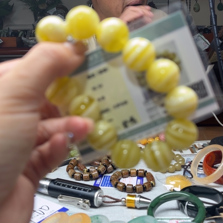 未镶嵌颈饰蜜蜡888888888999999