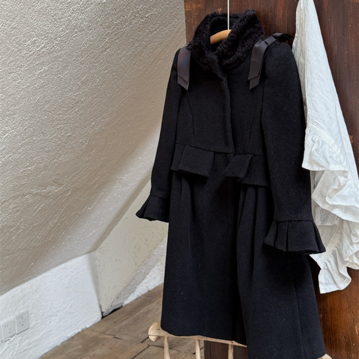 GUSHI·超美蝴蝶结·荷叶花边袖夹棉毛毛领长款大衣女童