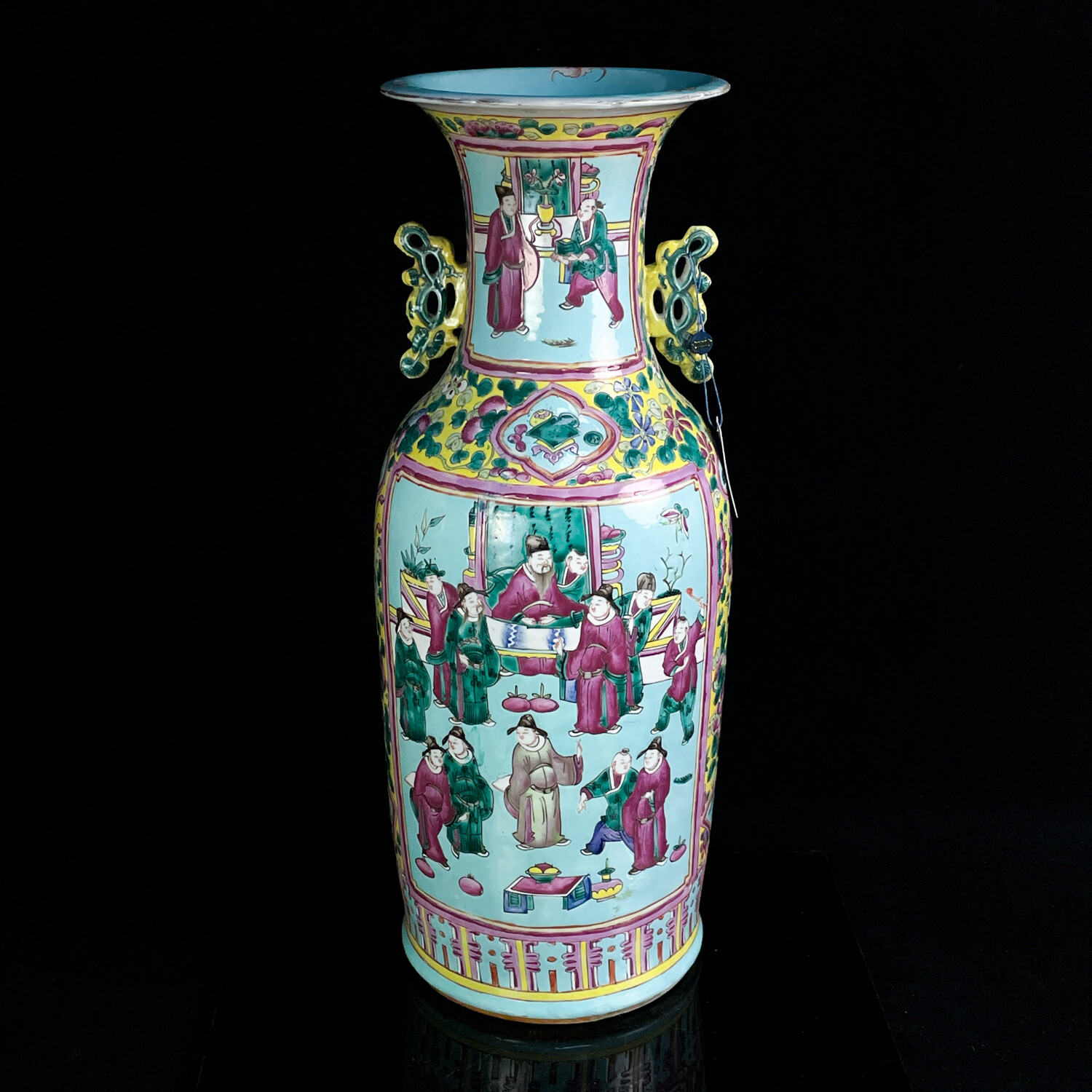 M25L9006E68 - 清同治 凤穿花开窗人物故事纹双耳大瓶