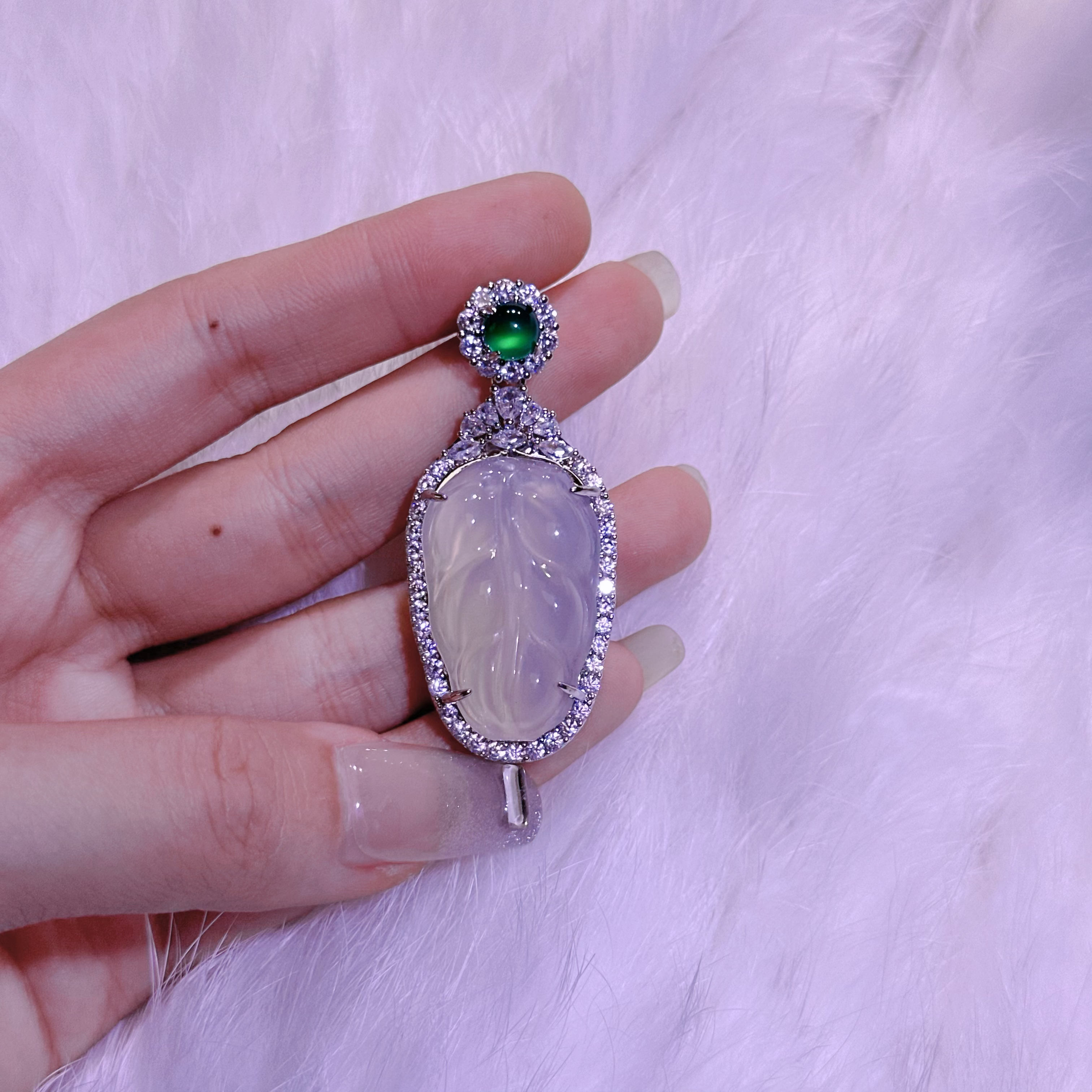 时尚精致叶子玉髓项链22