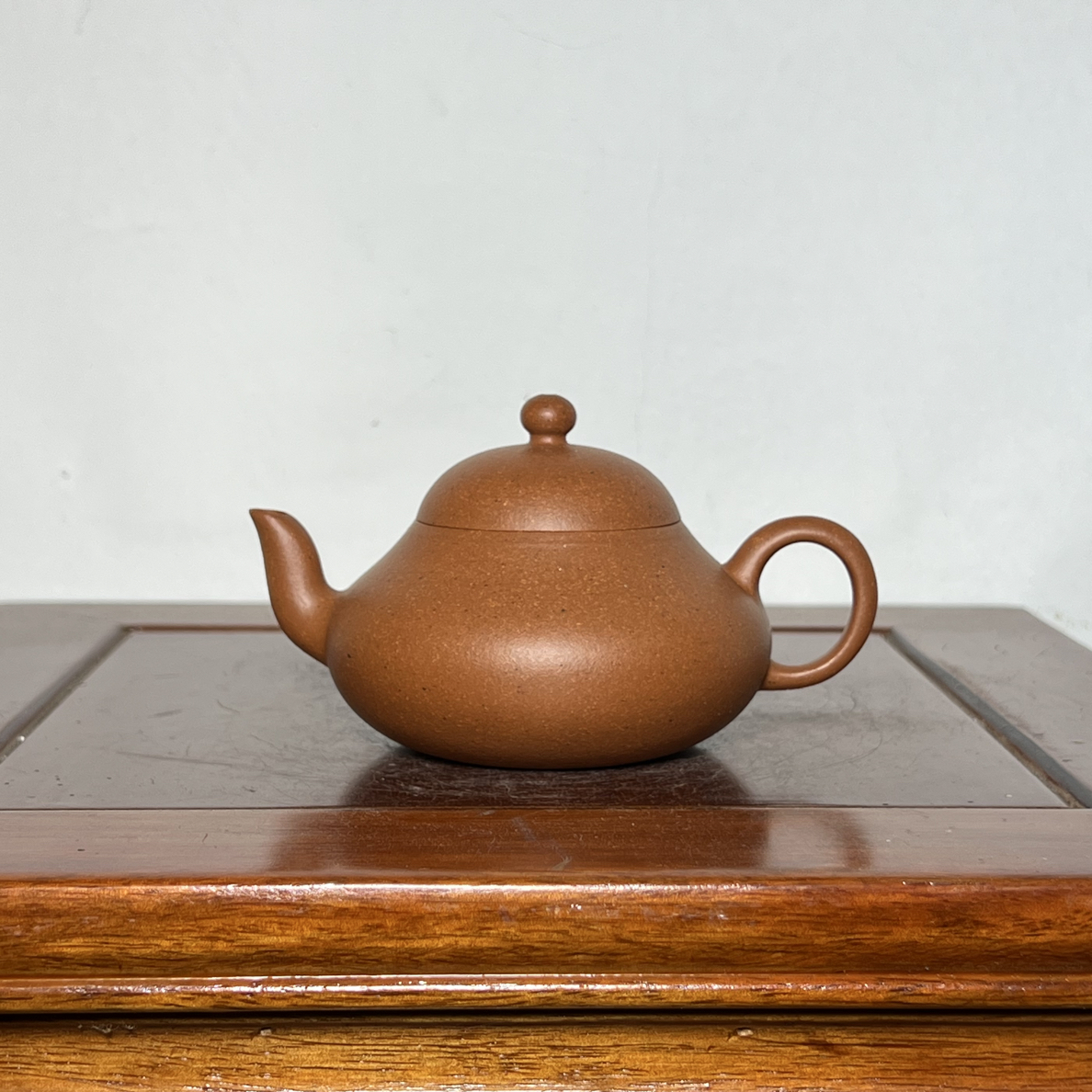 宜兴紫砂壶全手工大红泥梨形200毫升左右