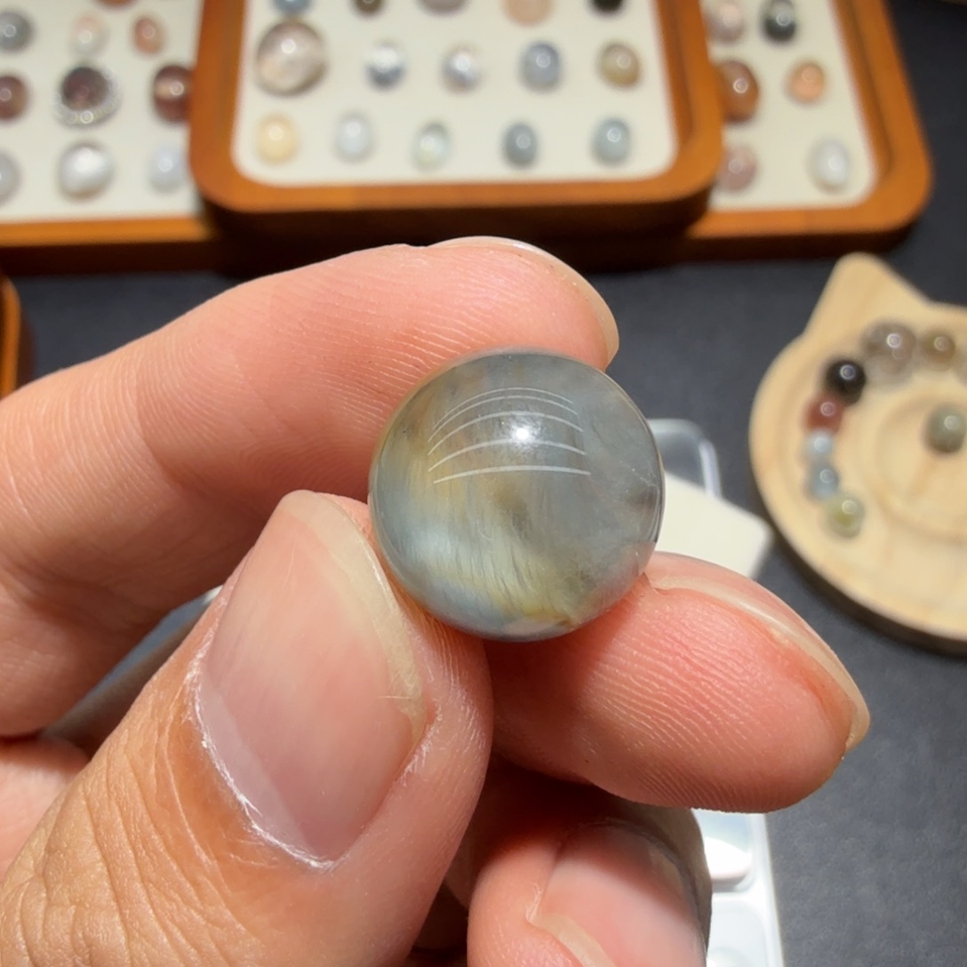 水晶未镶嵌珠宝半成品