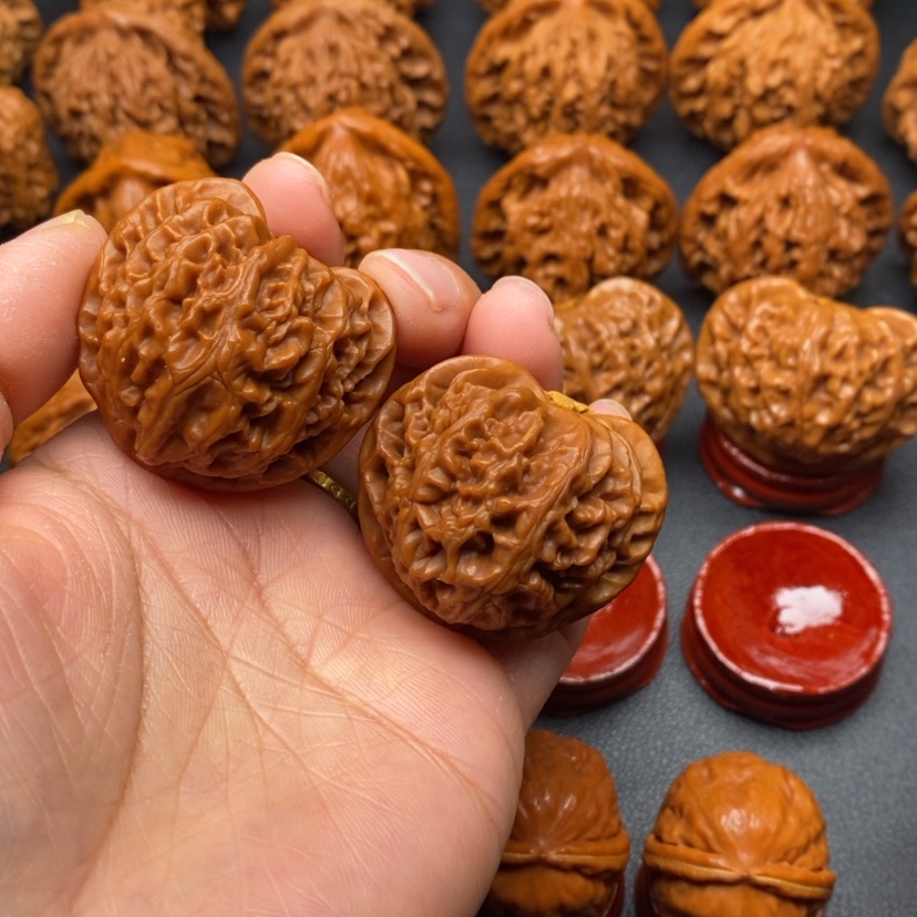 【闪购商品】文玩核桃把件37宫灯