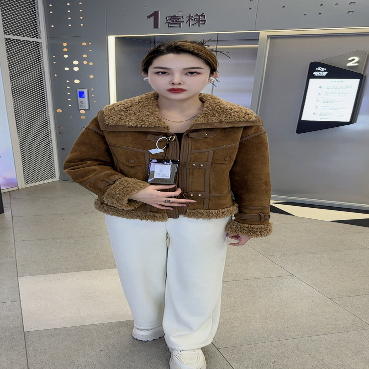 CYM2025年冬季新款PU美扣毛毛翻领外套加厚加绒女0911秋冬