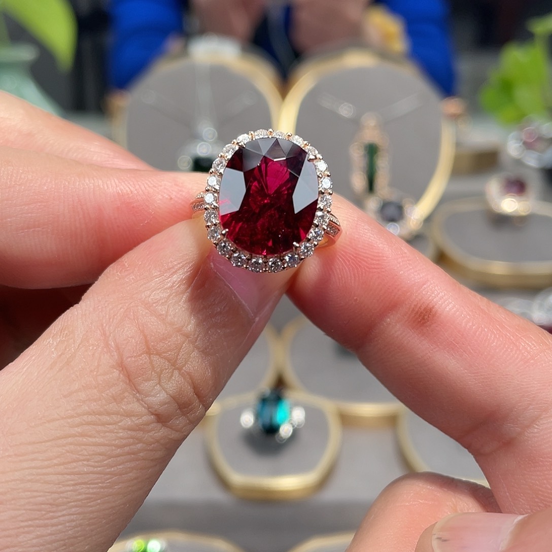 碧玺戒指18K金镶嵌8.46ct