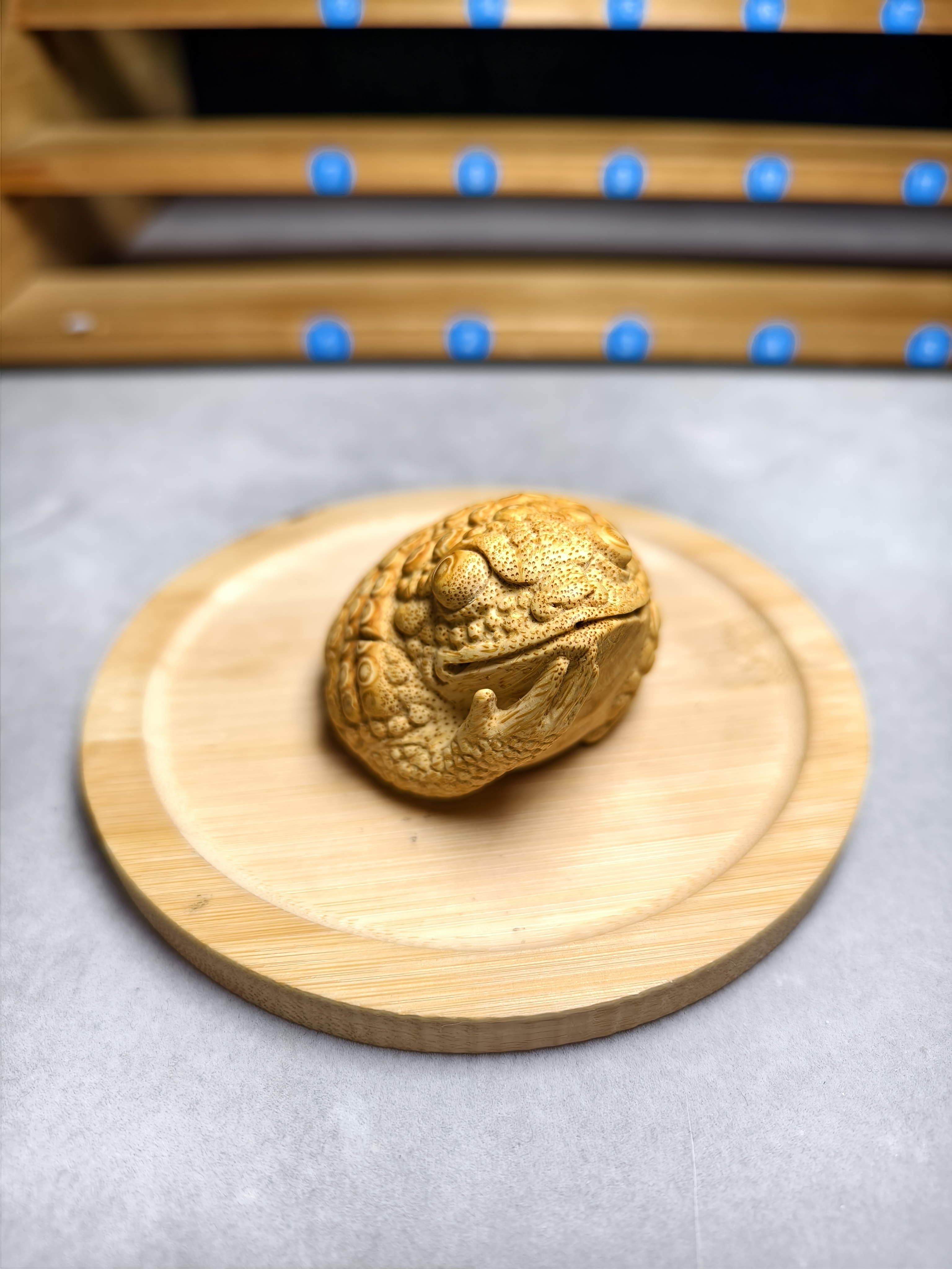 竹根雕金蟾满工雕刻实心竹橄榄核桃手把件工艺品