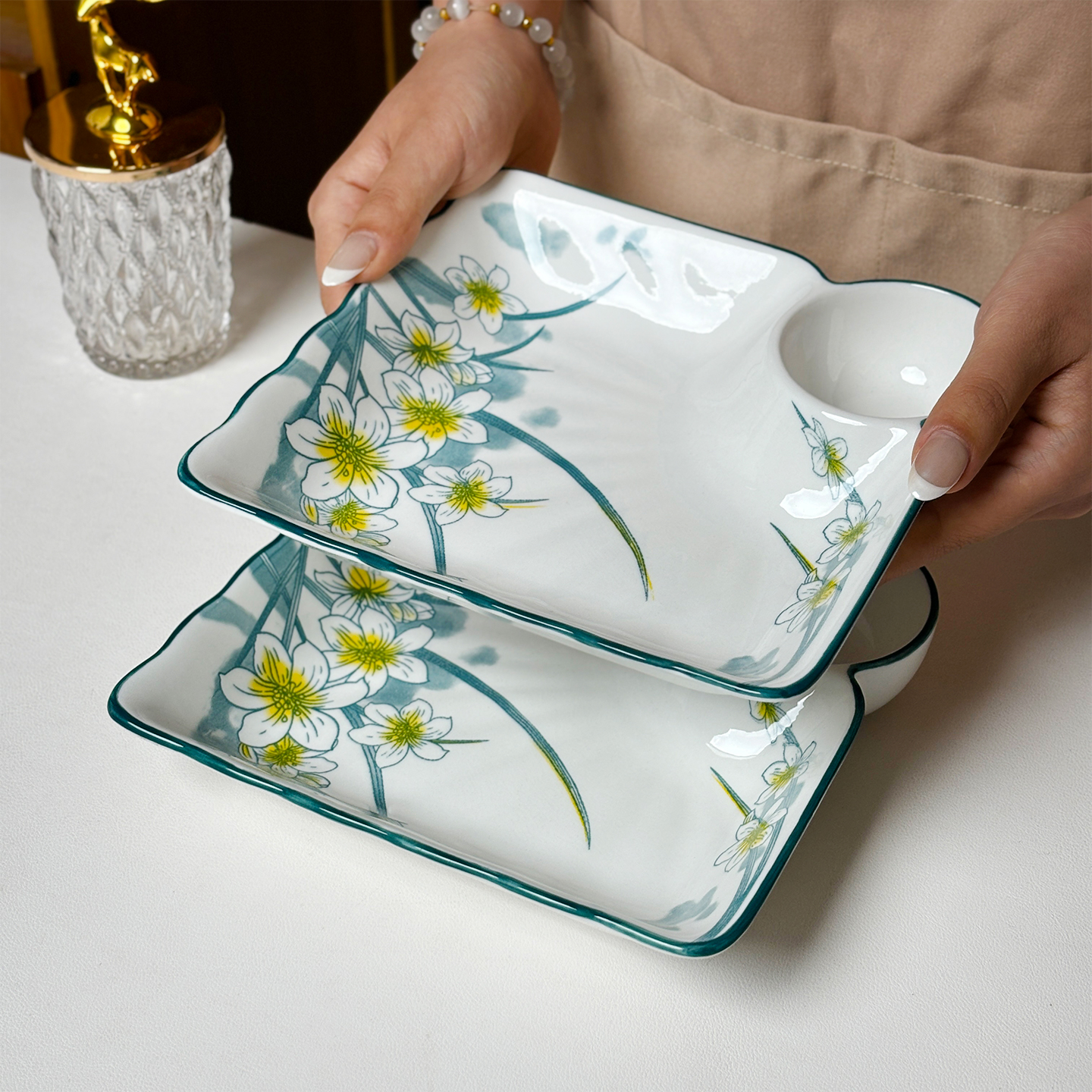 【2只装】水仙花饺子盘家用自带醋格分格盘