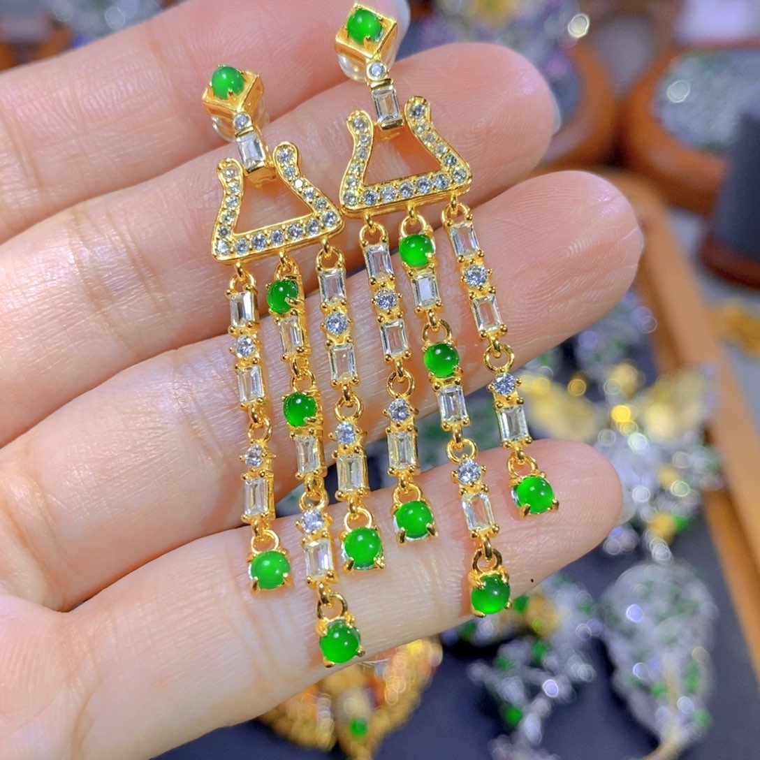 翡翠颈饰银S925镶嵌天然翡翠