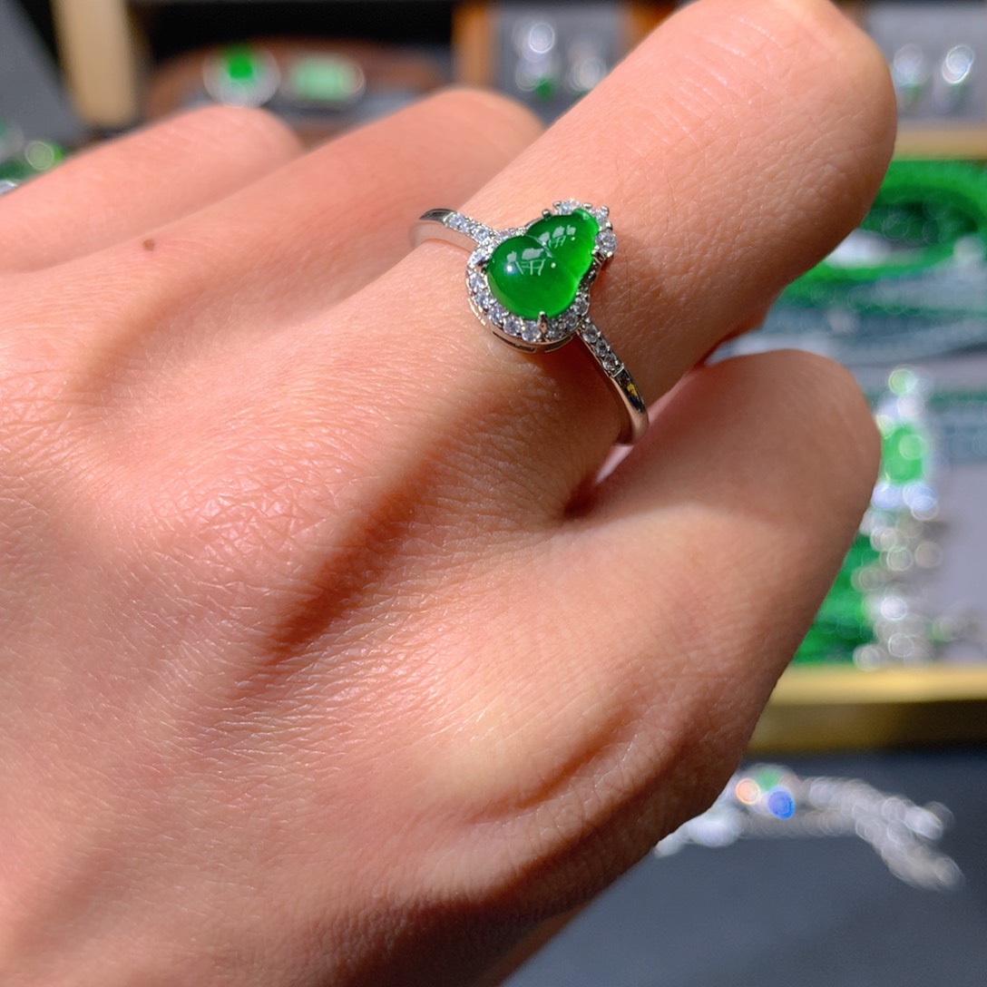 翡翠戒指未镶嵌天然翡翠