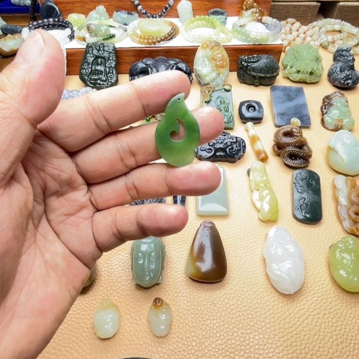 和田玉（碧玉）颈饰未镶嵌定制款