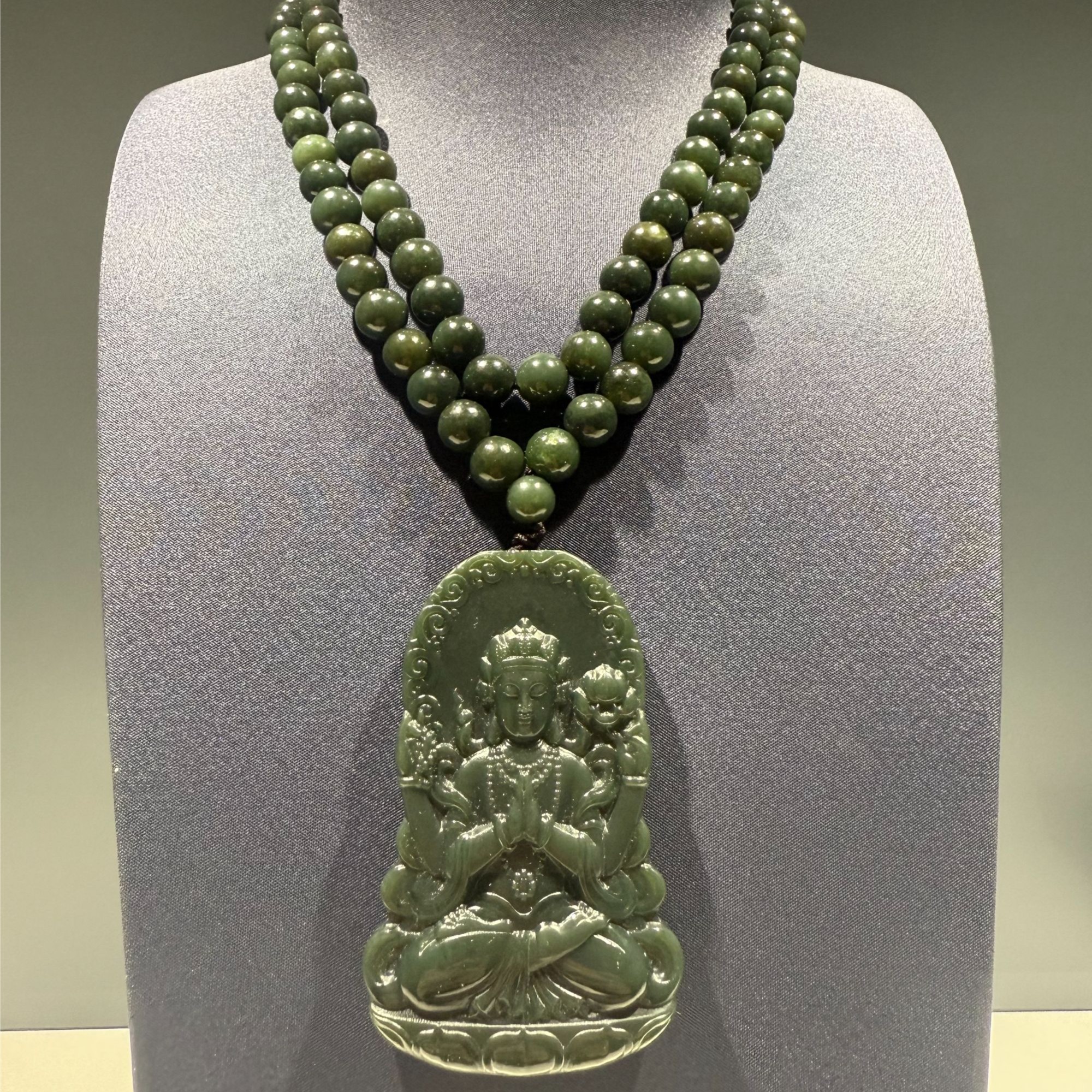 《抖音质检正品发货》天然和田玉【四臂观音】