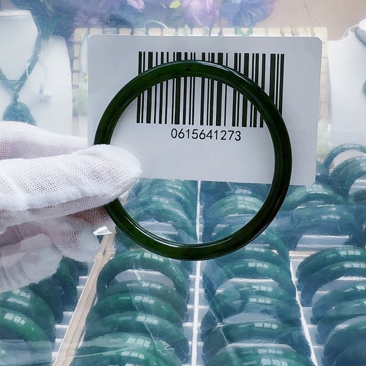 和田玉（碧玉）手镯未镶嵌58