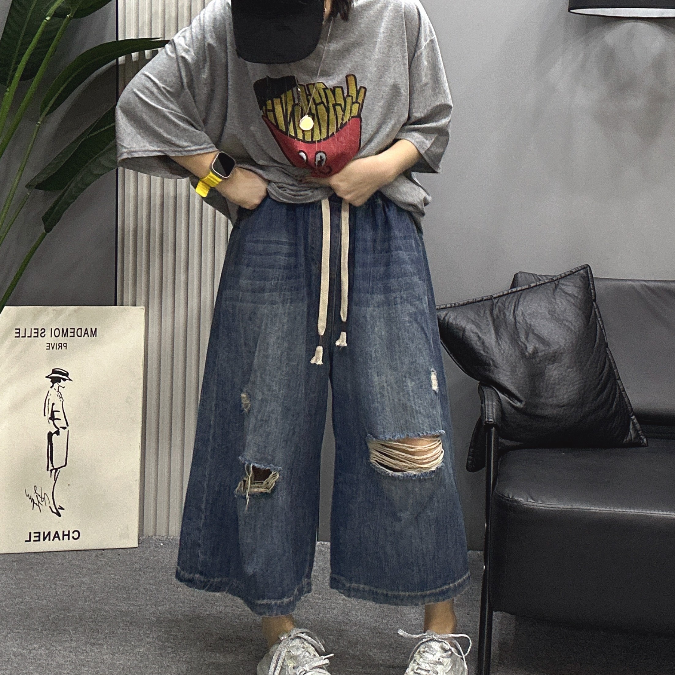 双双韩版破洞牛仔裤女新款显瘦设计感七分裤大码直筒裤宽松阔腿裤