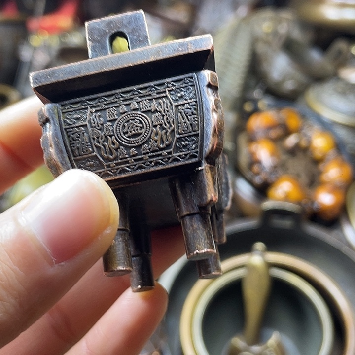 全是铜铜铜器铜器