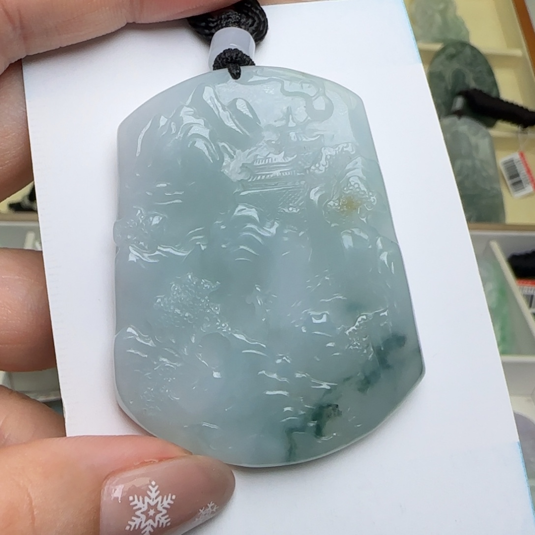 翡翠未镶嵌颈饰  