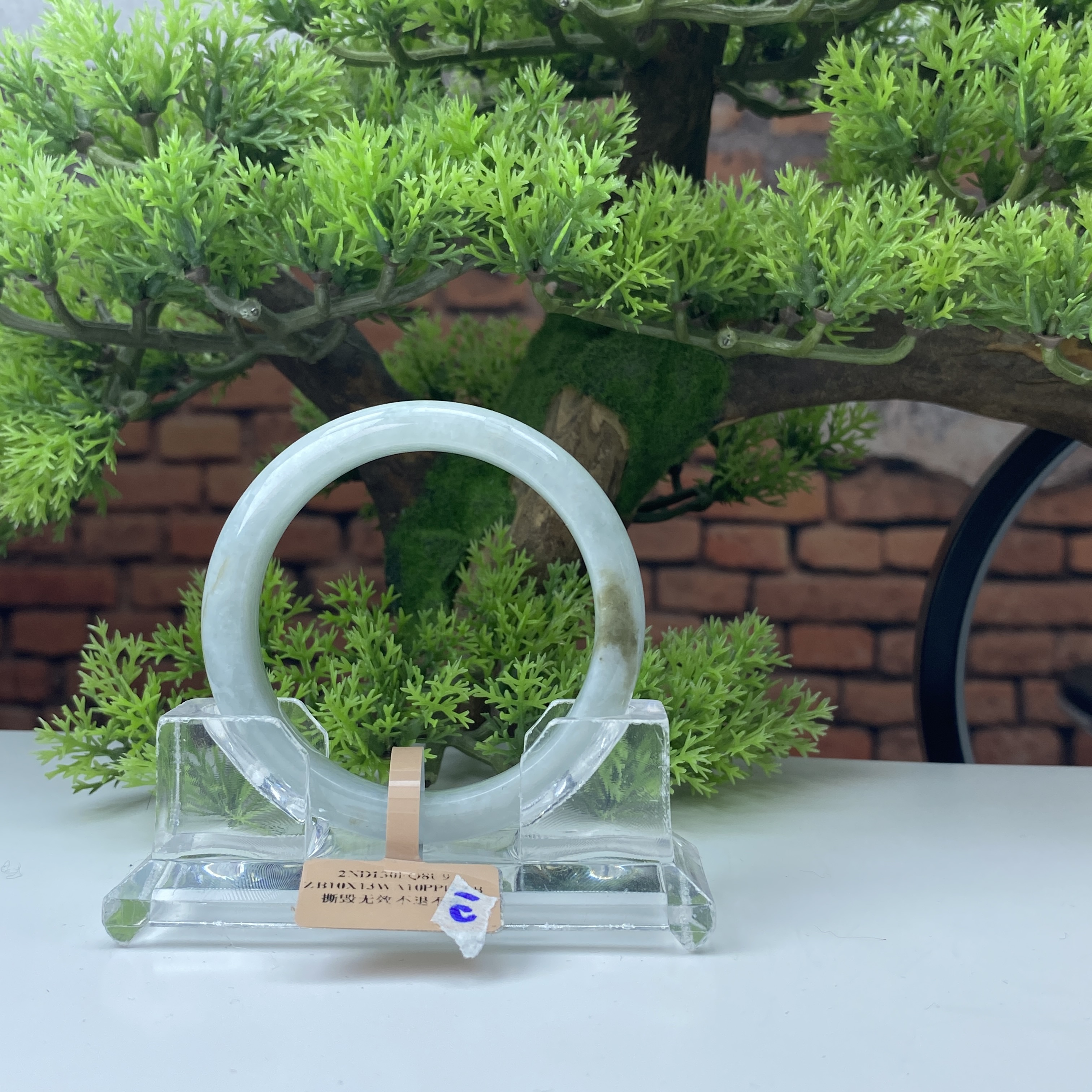 57.2【刀客砍价王】燕子-天然缅甸A货翡翠手镯(微瑕)  F10