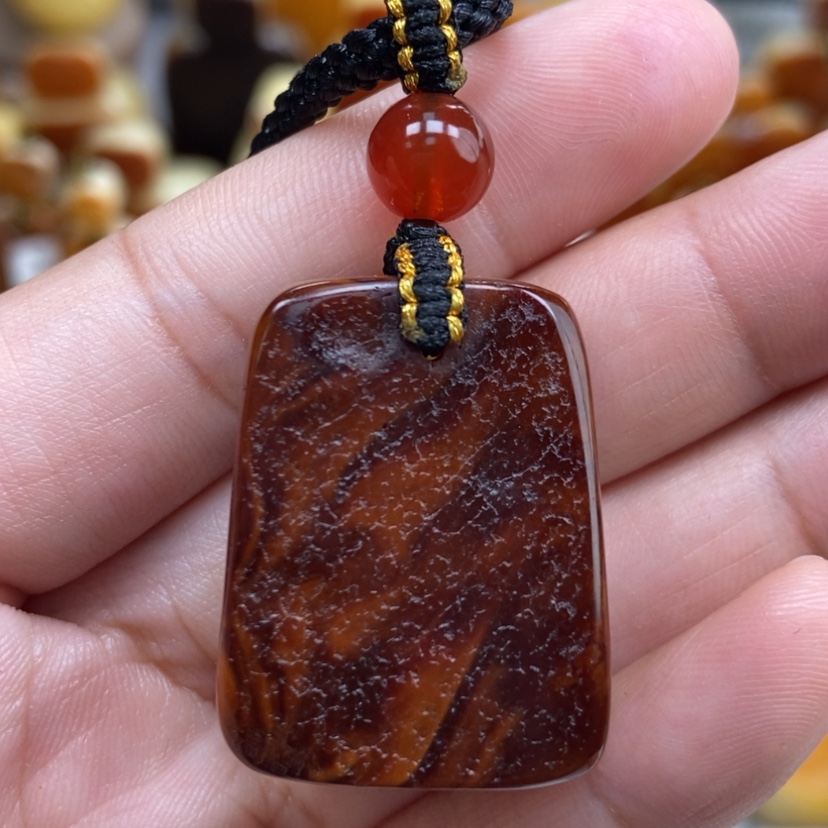 【闪购商品】琥珀颈饰未镶嵌