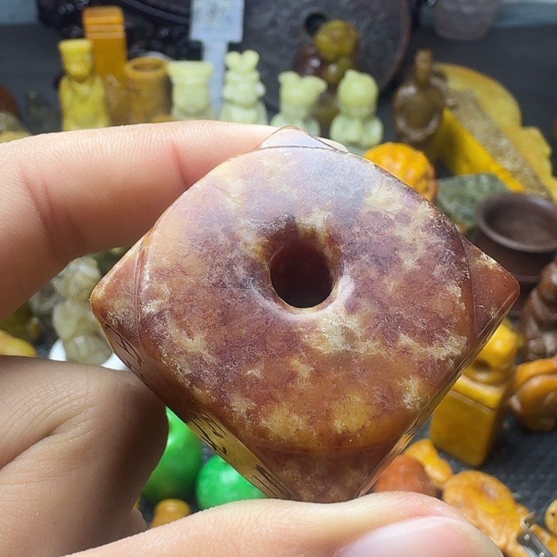 白玉菩提吊坠。。。