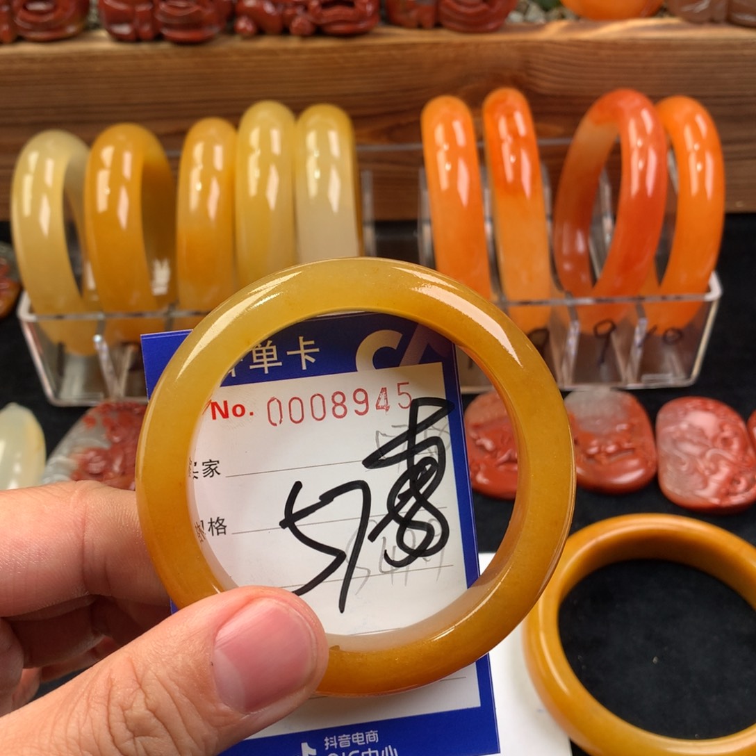 石英质玉（黄龙玉）未镶嵌手镯