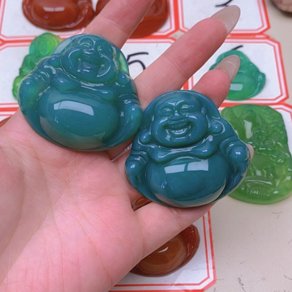 【闪购商品】玛瑙/玉髓未镶嵌珠宝半成品江**人