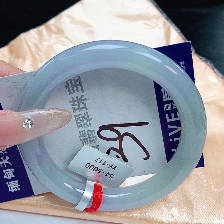 翡翠手镯未镶嵌缅甸天然a货翡翠手镯