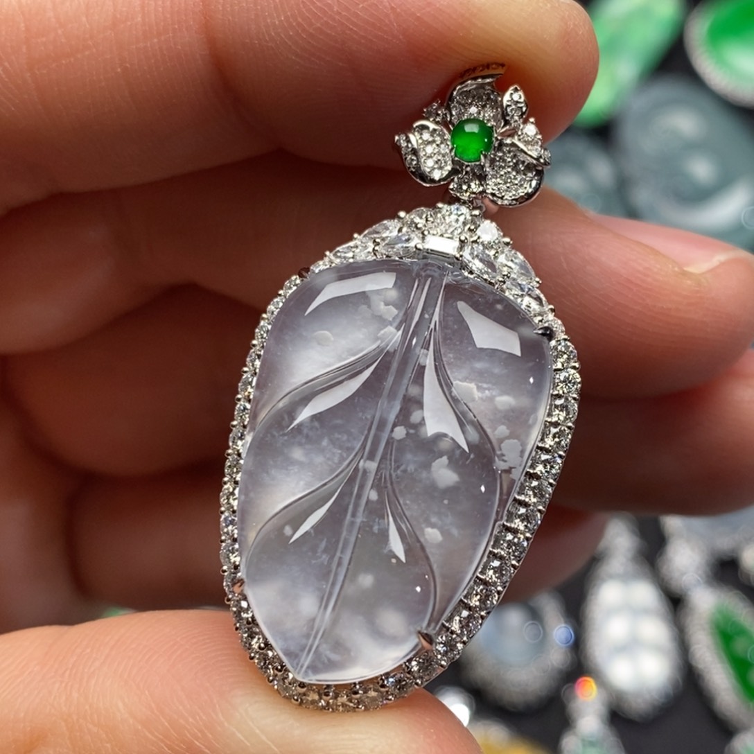 翡翠吊坠(不含链)18K金镶嵌木那叶子