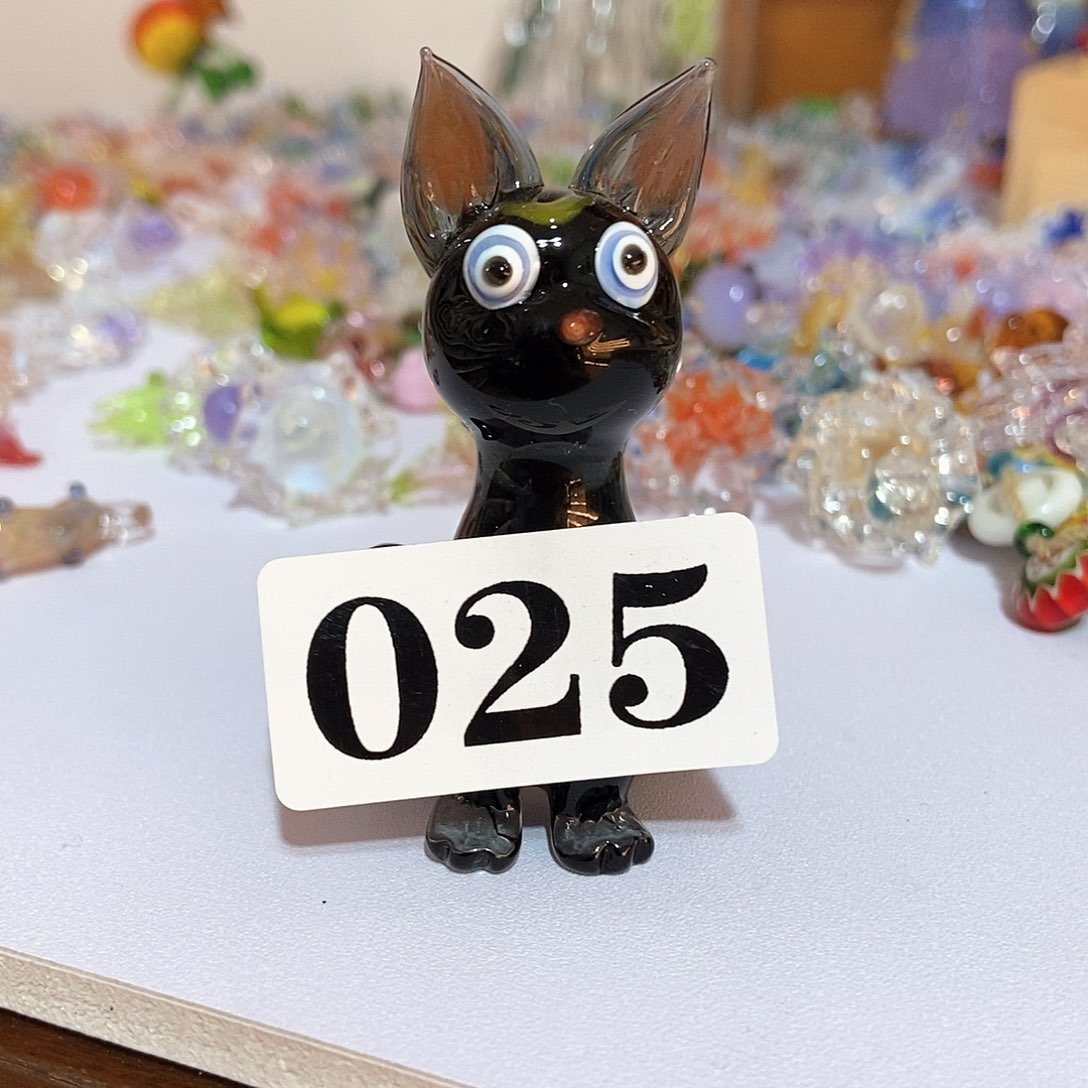 琉璃手工艺品谁****挂黑猫