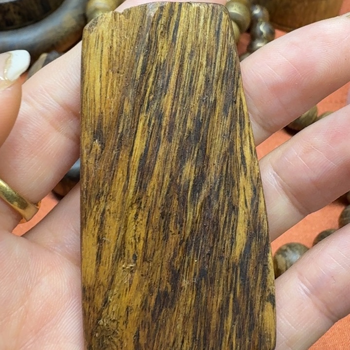 大叶紫檀（黑酸枝木类）