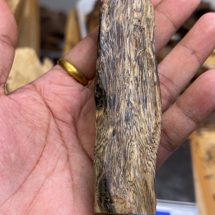 沉香沉香碎屑19克