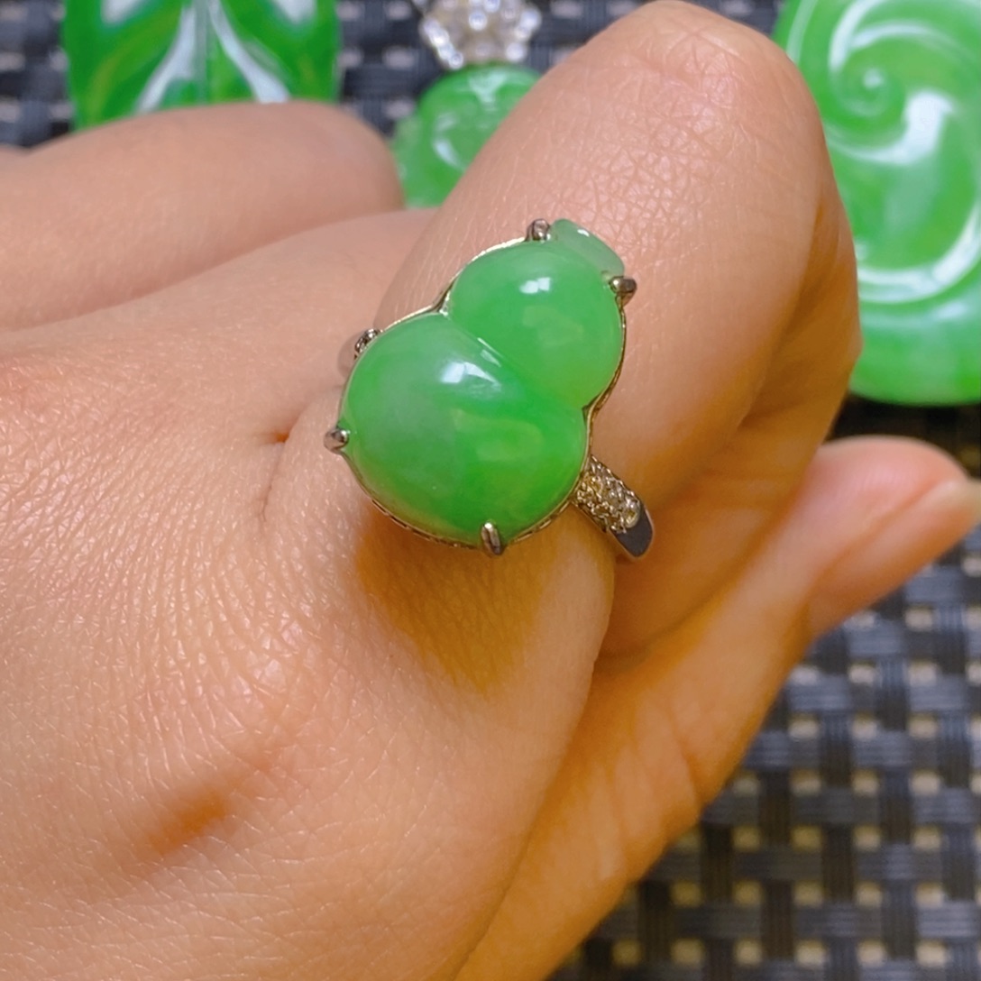 翡翠戒指银S925镶嵌戒指