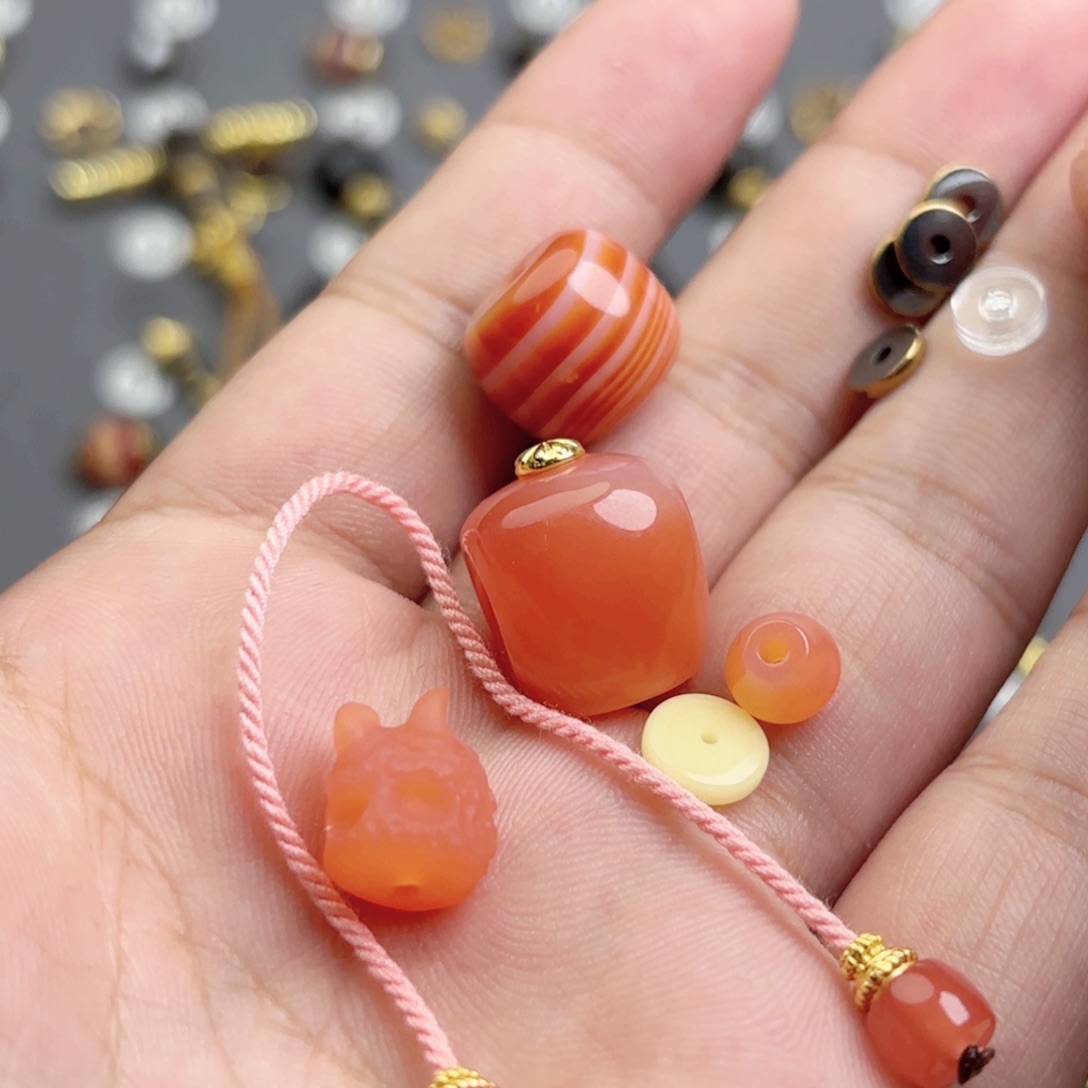 胡****玛瑙/玉髓文玩配饰未镶嵌