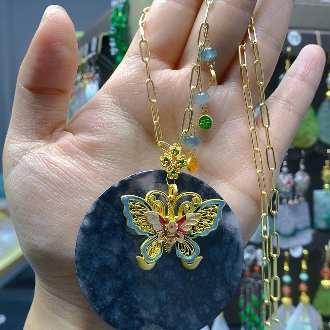 颈饰未镶嵌翡翠翡翠