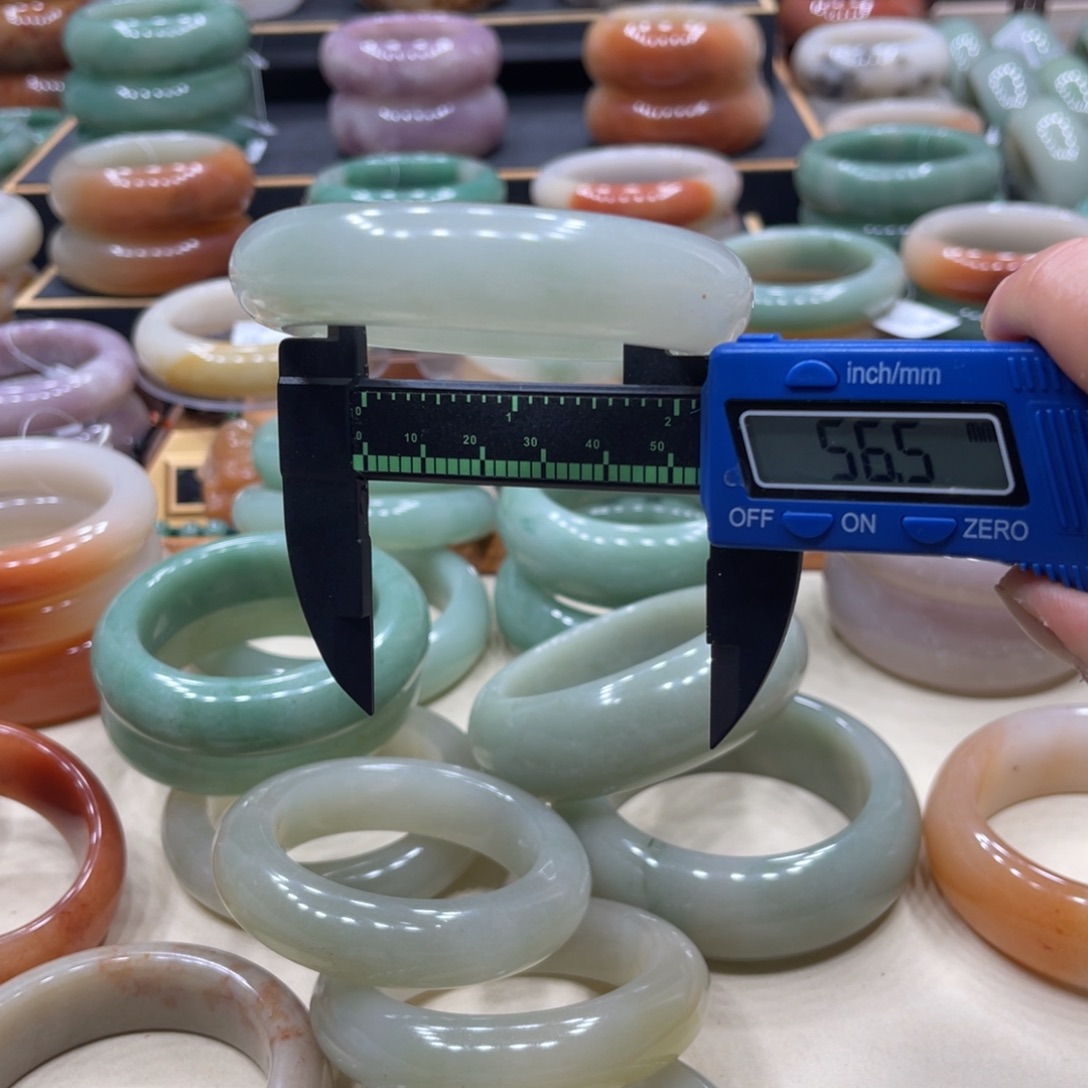 石英质玉手镯合金