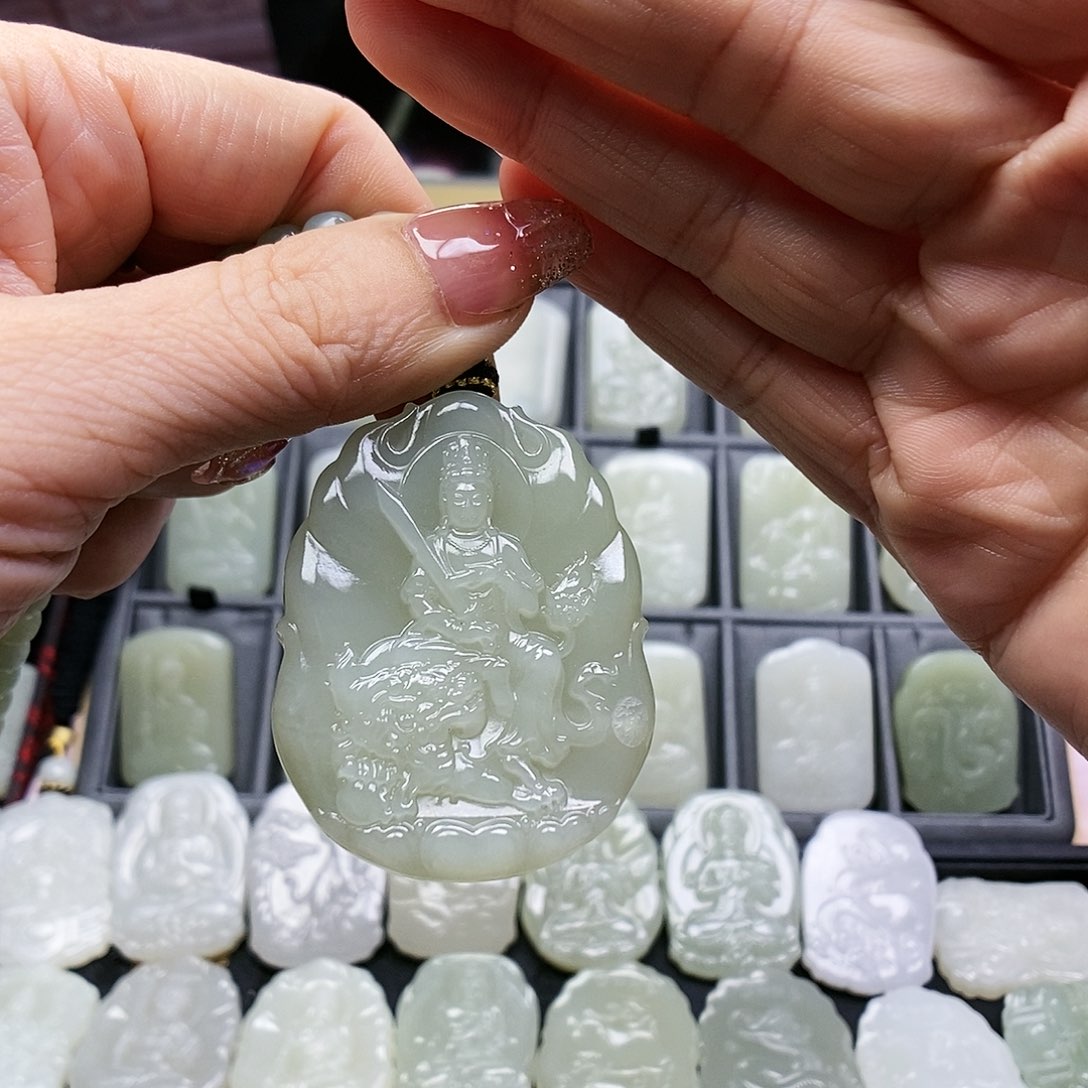 和田玉颈饰未镶嵌天**久