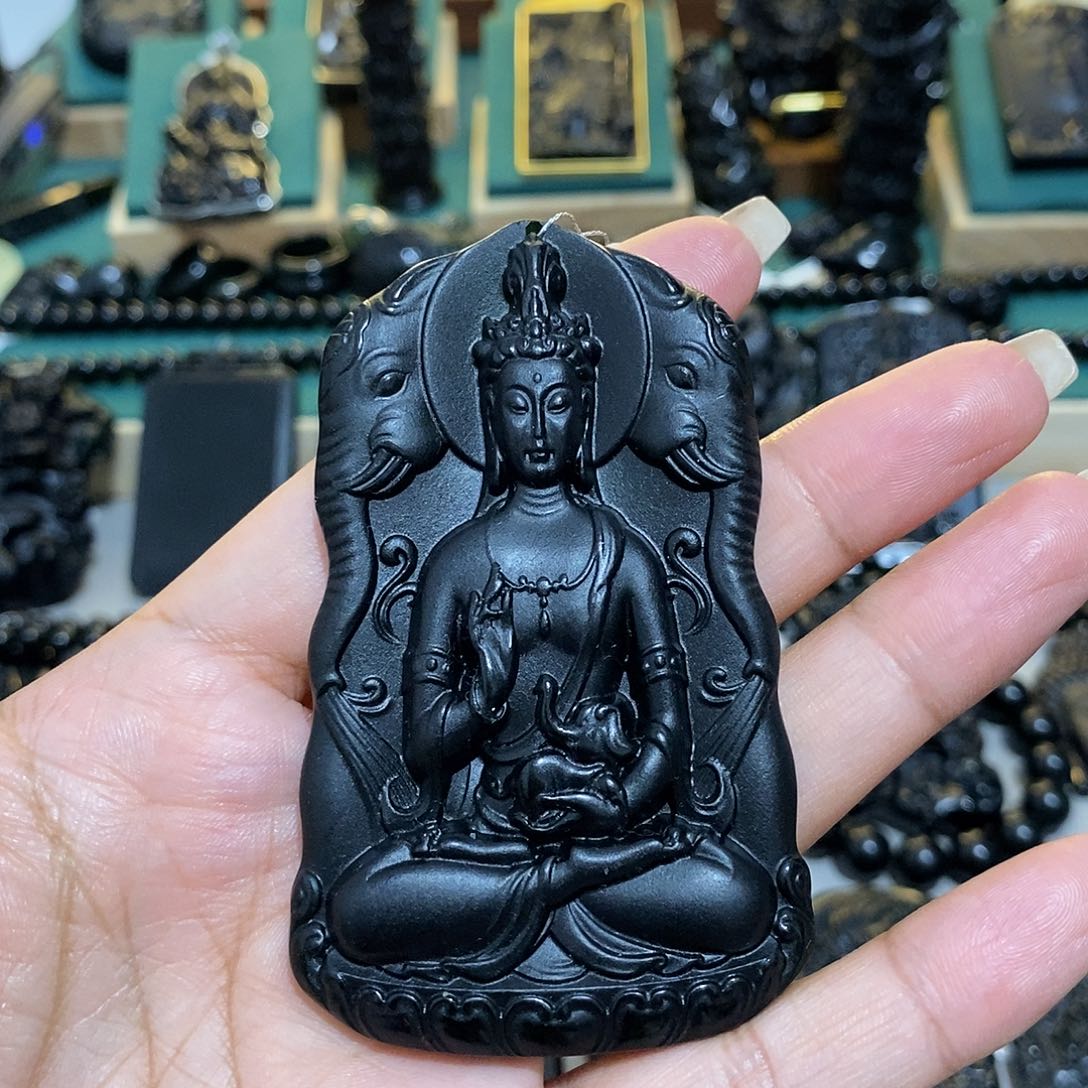 蛇纹石玉颈饰未镶嵌喜**在