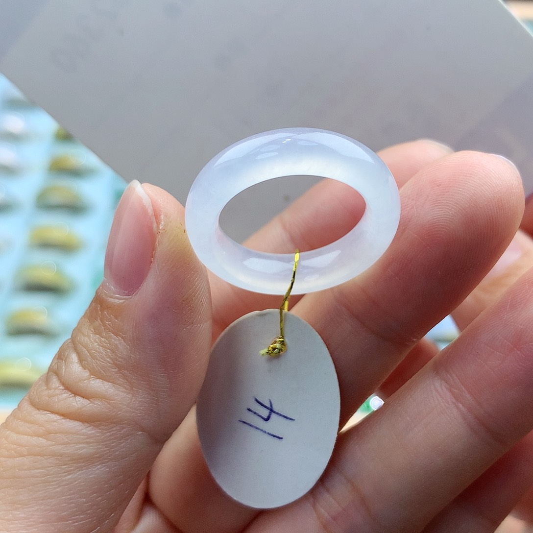 翡翠戒指未镶嵌14圈